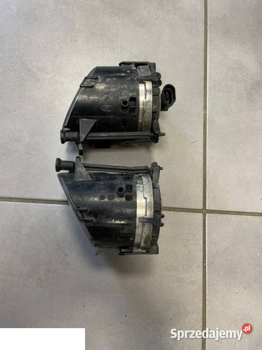 Opel Insignia A halogen przód L R osobowe Karoseria Kozubszczyzna