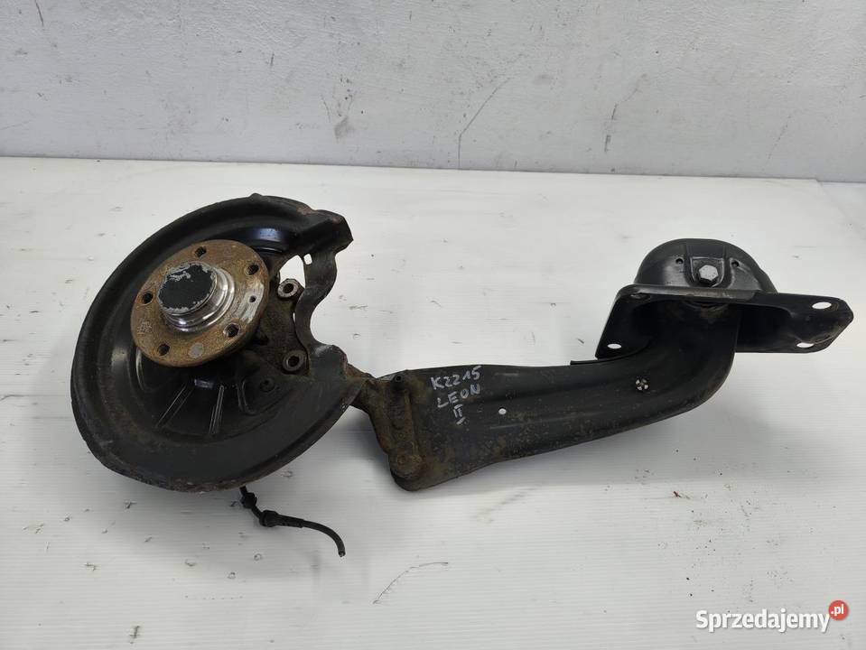 ZWROTNICA WAHACZ PRAWY TYŁ SEAT LEON II 18 TSI