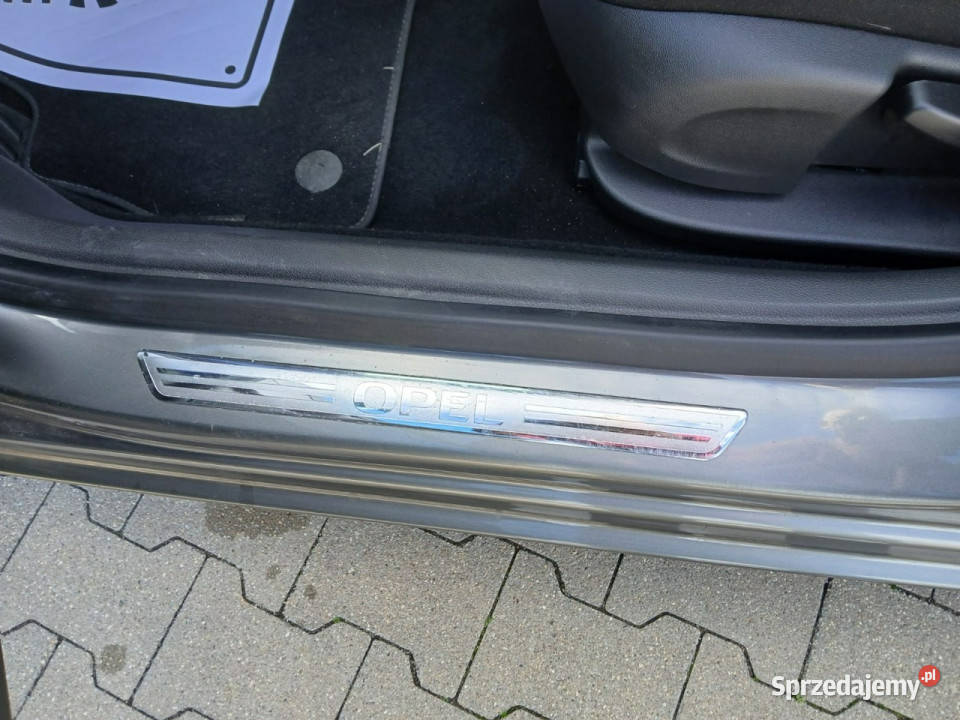 Opel Astra Bezwypadkowa Astra z Polskiego salonu nieuszkodzony Astra Łódź