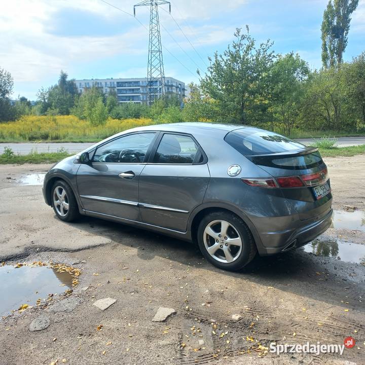 Honda Civic VIII UFO 1339cm3 Civic Łódź