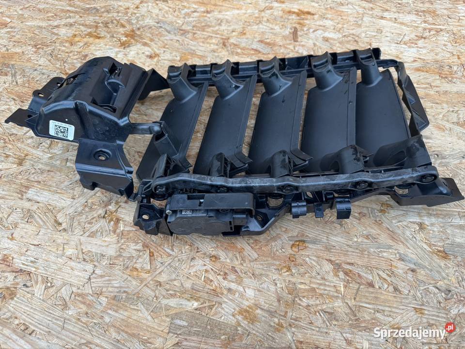 Wlot kanał powietrza żaluzja roleta lewa Porsche Międzychód