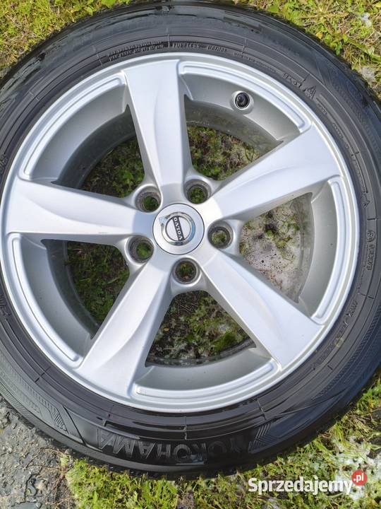 Komplet alu felg Volvo z zimowymi oponYokohama Kraków