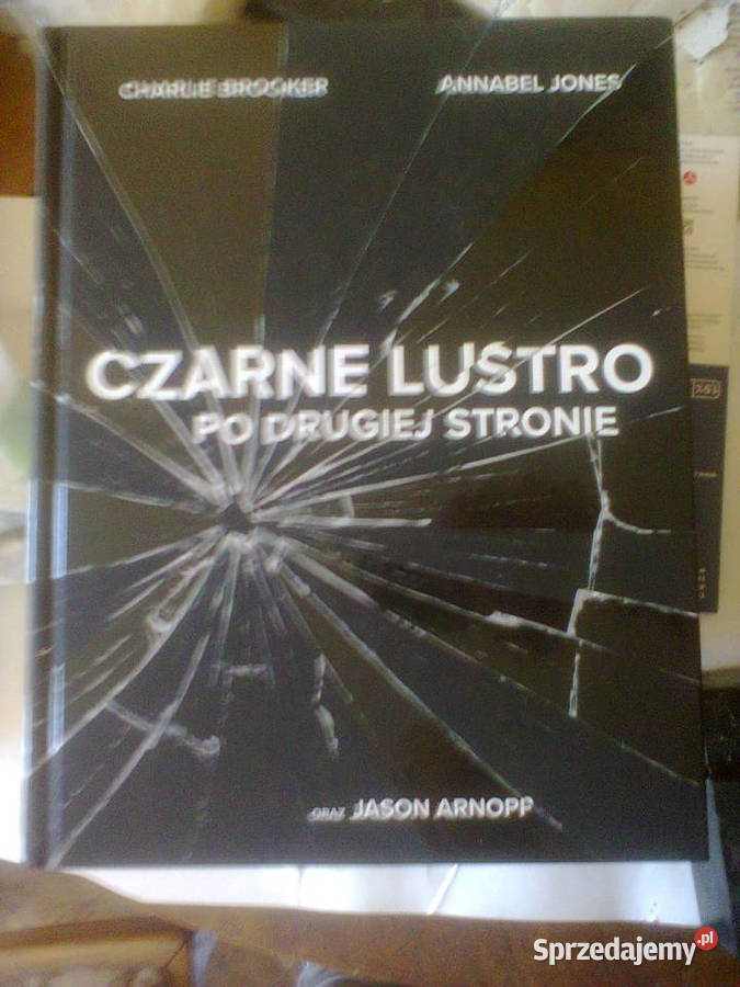 Czarne lustro drugiej stronie Annabele Jones twarda