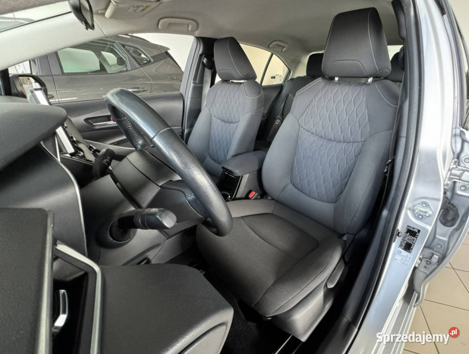 Toyota Corolla Comfort 16 VVTI 132 2020 Salon 1598cm3 Kielce