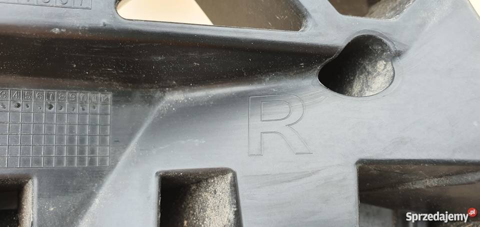 VW JETTA VI ŚLIZG ZDERZA PRAWY TYŁ 5C6807394C Bieleń