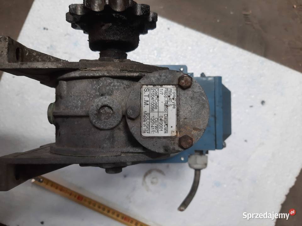 Silnik z przekładnia kątowa 055kw sprzedam