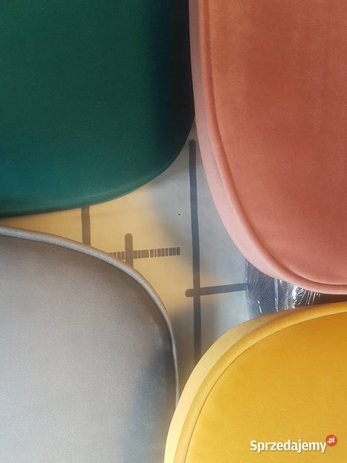 Krzesła PRL autor Rajmund Hałas lata 6070 zachodniopomorskie