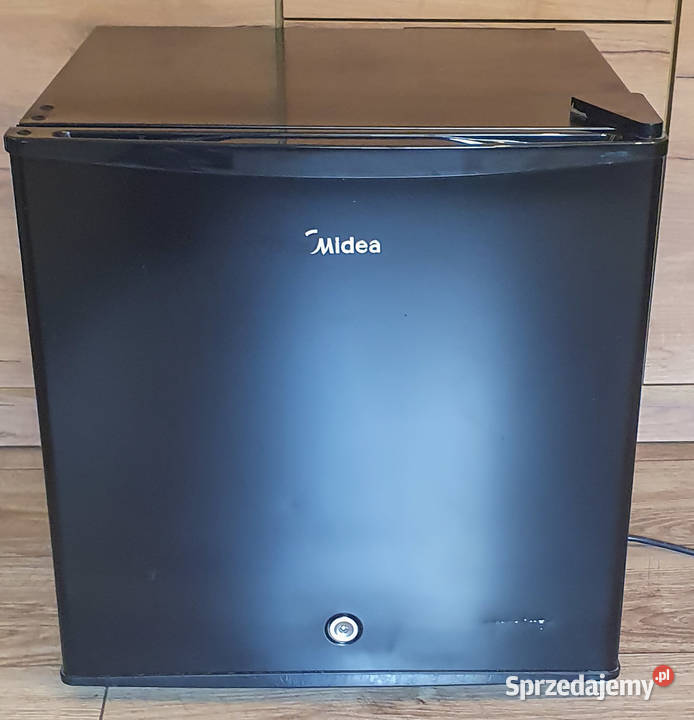 Chłodziarka Midea HS65LNB czarna