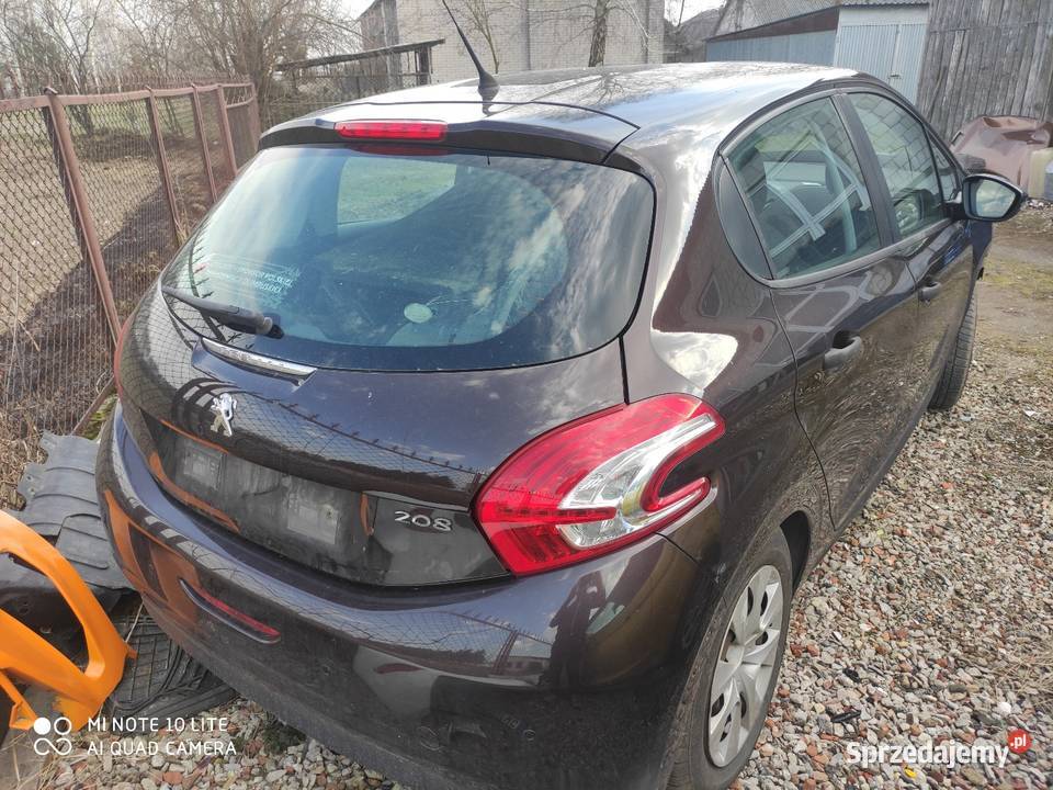Błotnik tylny prawy peugeot 208 sprzedam