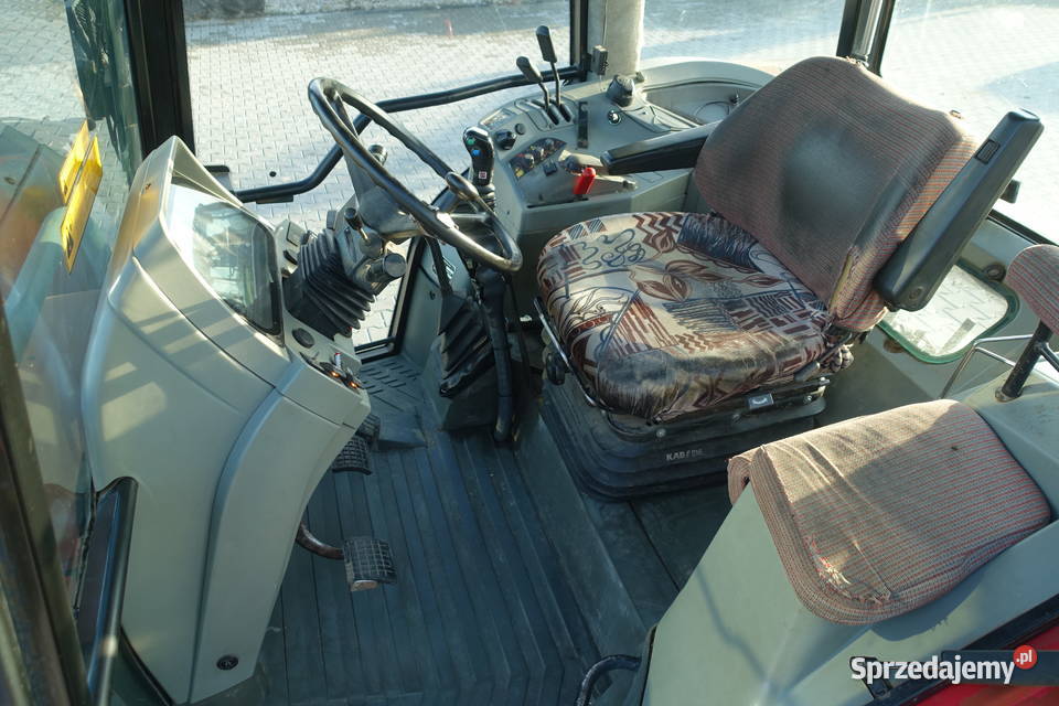 Massey Ferguson 6140 z ładowaczem podlaskie