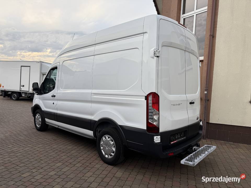 Ford Transit L2H3 076 nieuszkodzony Ford
