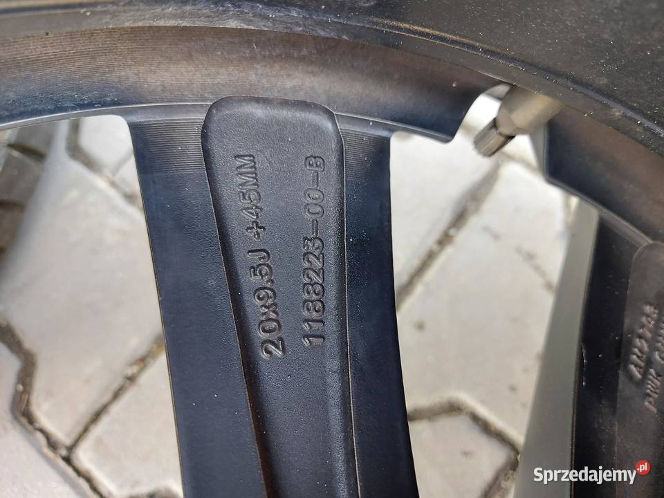 TESLA MODEL Y 2022r FELGA KOŁO OPONA MICHELIN 20 Samochodowe