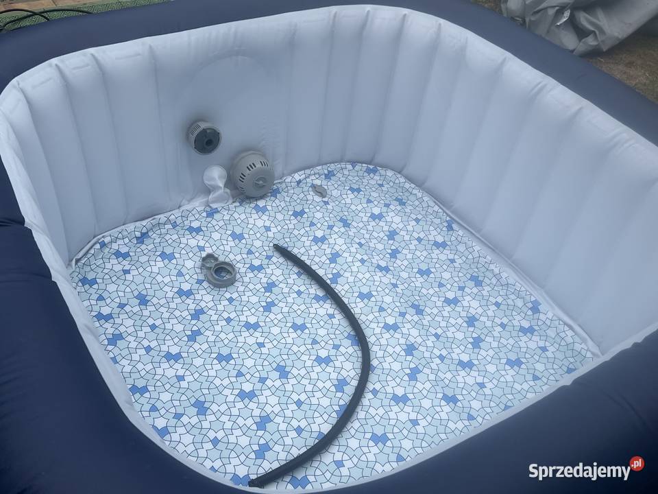 Jacuzzi z hydromasażemLayz Spa Hawaii Smart Suwałki