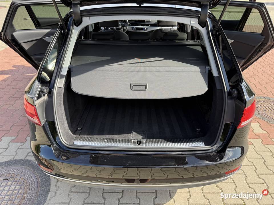 Audi A4 2017 światła LED