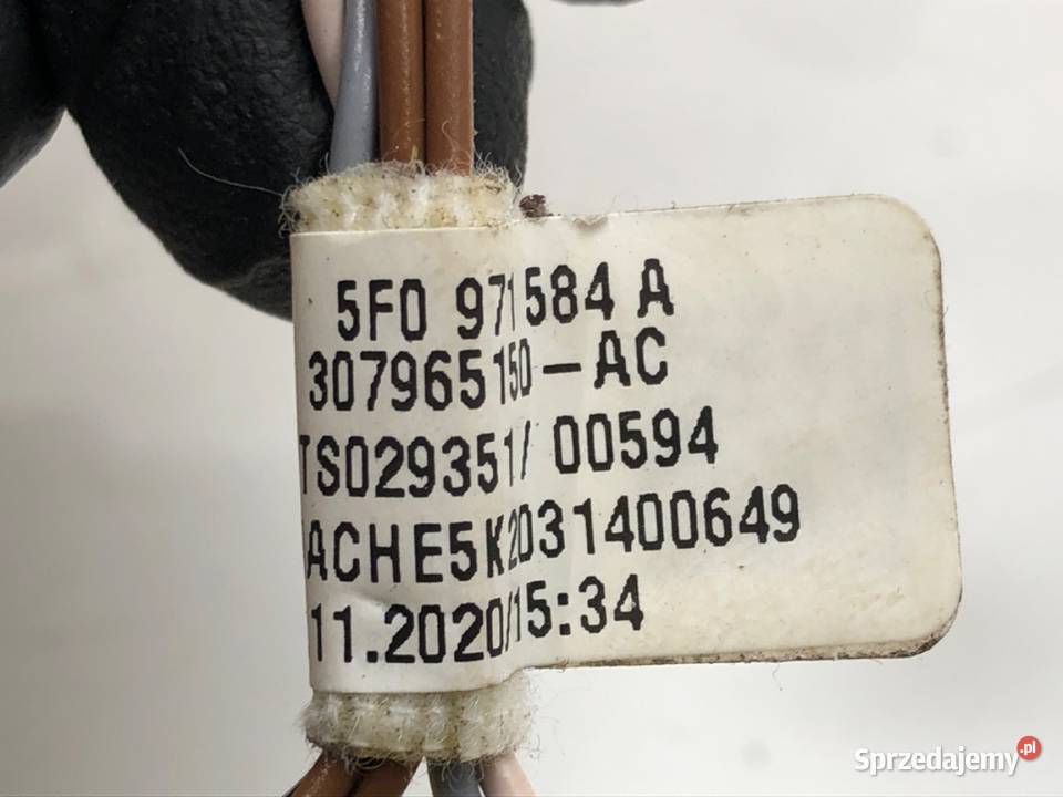 PRZEŁĄCZNIKI KIEROWNICY MULTIFUNKCJA SEAT ARONA osobowe