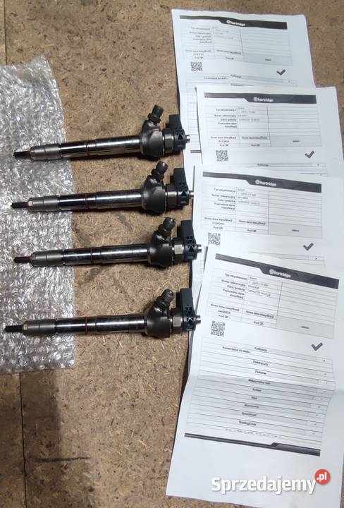 WTRYSKIWACZE WTRYSKI 04L130277AC 0445110469 osobowe