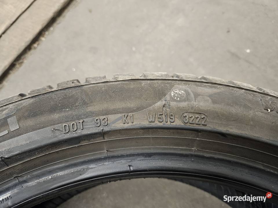 2 22545 R18 95V Pirelli Sotto Zero 3 2022r 660mm