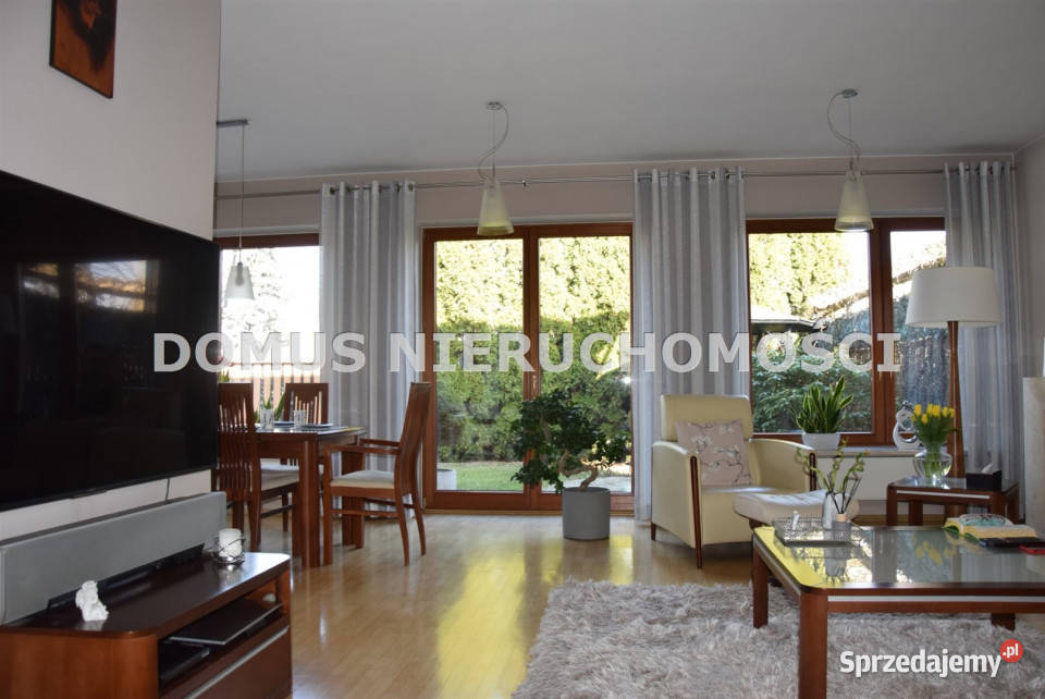 sprzedaży domu Wola Zaradzyńska 240m2