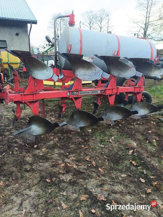 Pług Massey Ferguson na licencji Frost Pługi Pólki