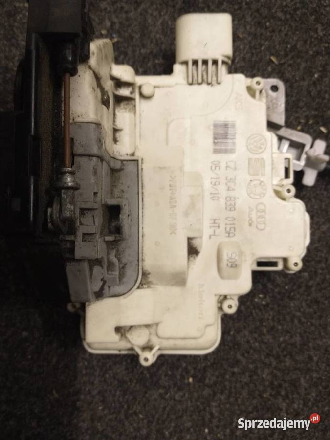 Zamek drzwi lewy tył VW Passat B6