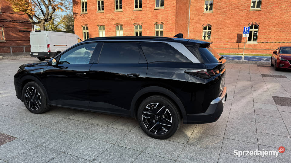 Peugeot 5008 GT Hybryda najwyzsza wersja Rok produkcji 2025 Gdańsk