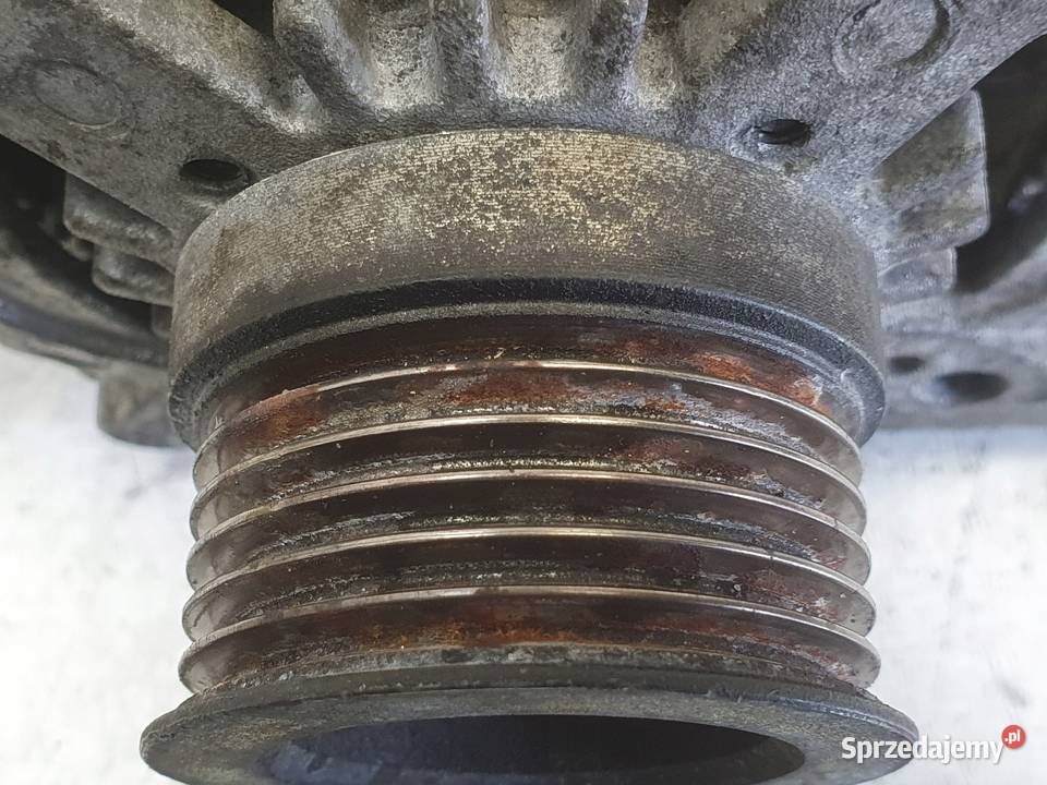 Ford C Focus mk2 18 16V ALTERNATOR 30667069 Janów