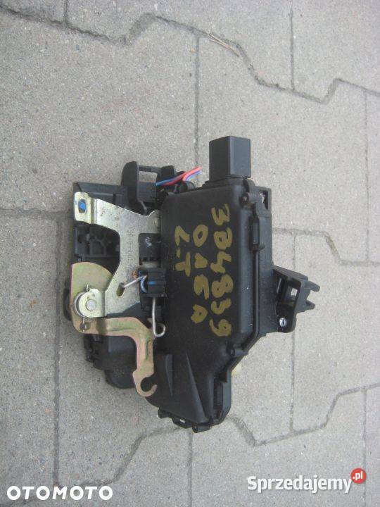 VW GOLF IV 4 ZAMEK DRZWI TYŁ LEWY 3B4839015A Rakoniewice