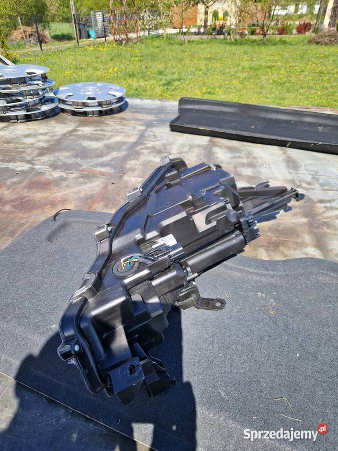 Toyota Corolla E21 sedan reflektor FULL LED ORG osobowe