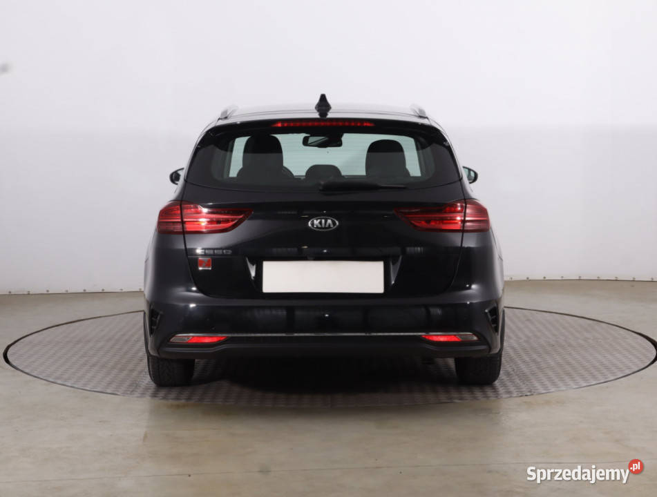 Kia Ceed 14 TGDI kamera cofania Motoryzacja