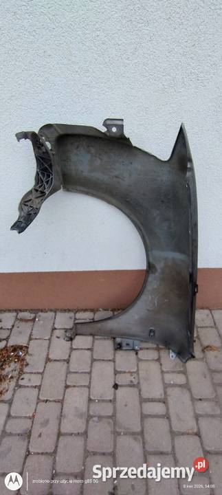 Błotnik przedni prawy A4 B6 lakier LY7Q Lubin