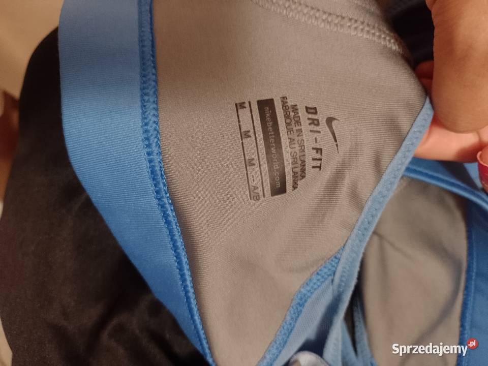 38M NIKE Niebieski top fitness z Londynu Topy i koszulki Kraków