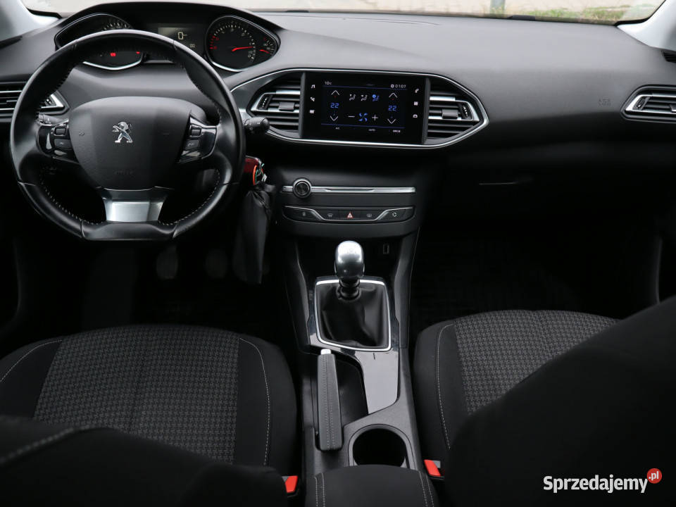 Peugeot 308 15 BlueHDi Bielany Wrocławskie
