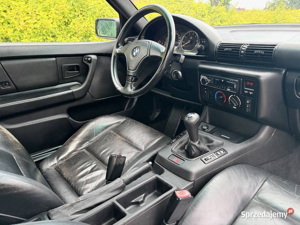 Zadbane BMW Seria 3 E36 316i 102 1998r