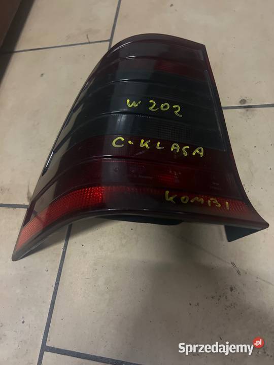 Lampa tył lewa mercedes c klasa kombi osobowe Margonin