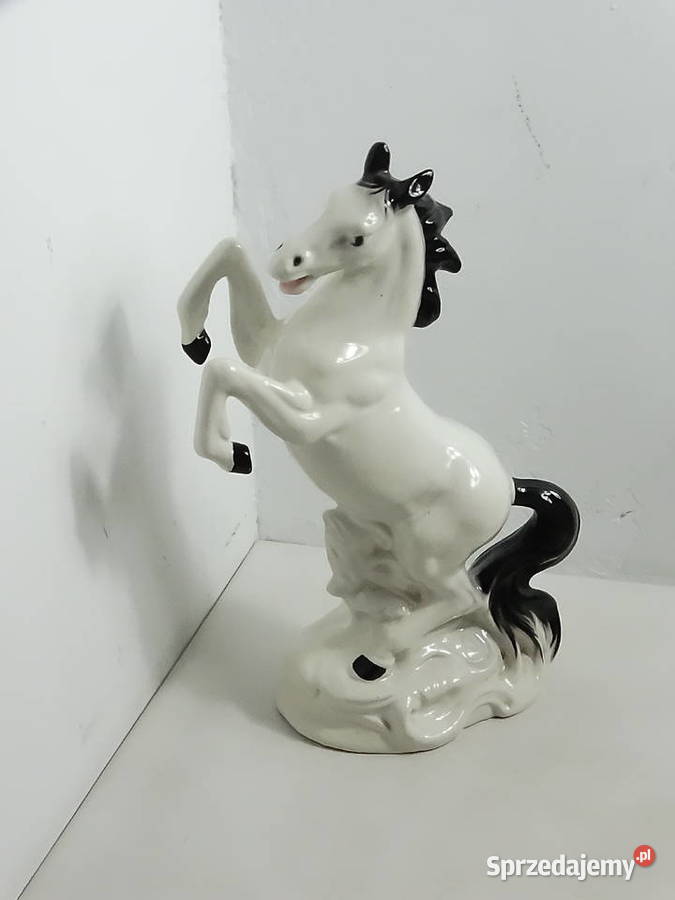 Duża ceramiczna figurka KOŃ stający dęba Vintage Biłgoraj sprzedam