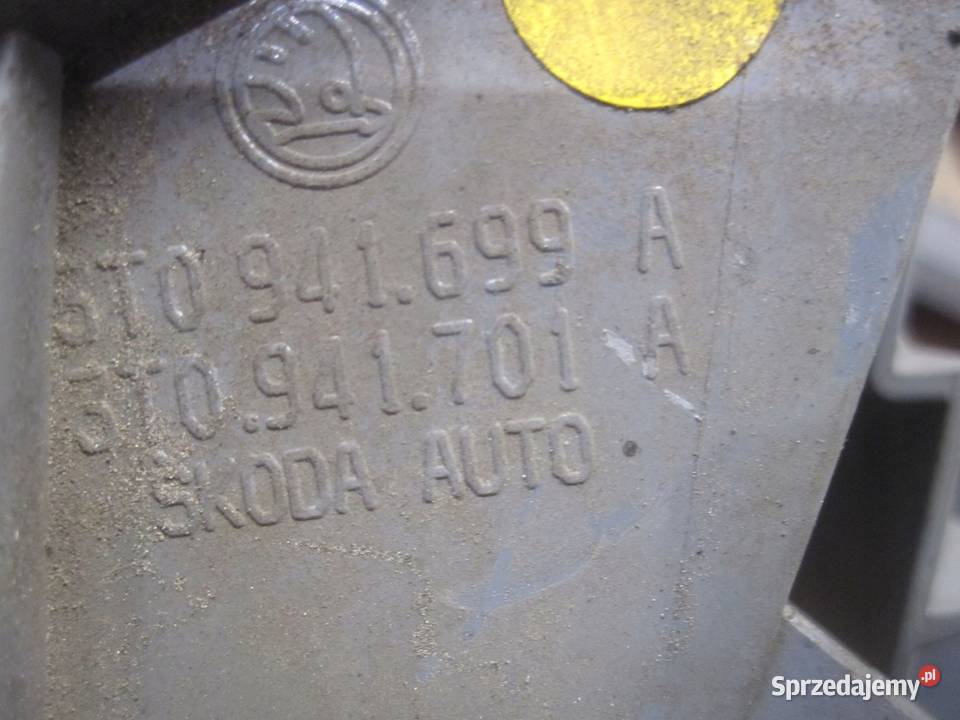 SKODA SUPERB II 10r lampa prawa przód 3T0941699A Kielce