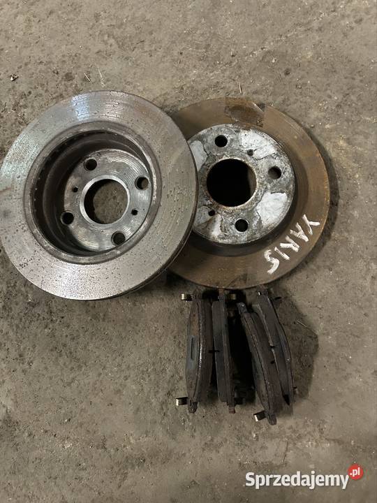 Tarcze klocki przód toyota yaris I 234 mm Kęty