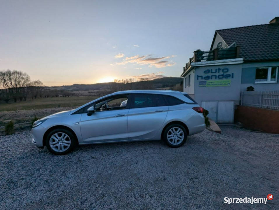 Opel Astra Kamera 14 benzyna 150 K 20152021 Kamienna Góra