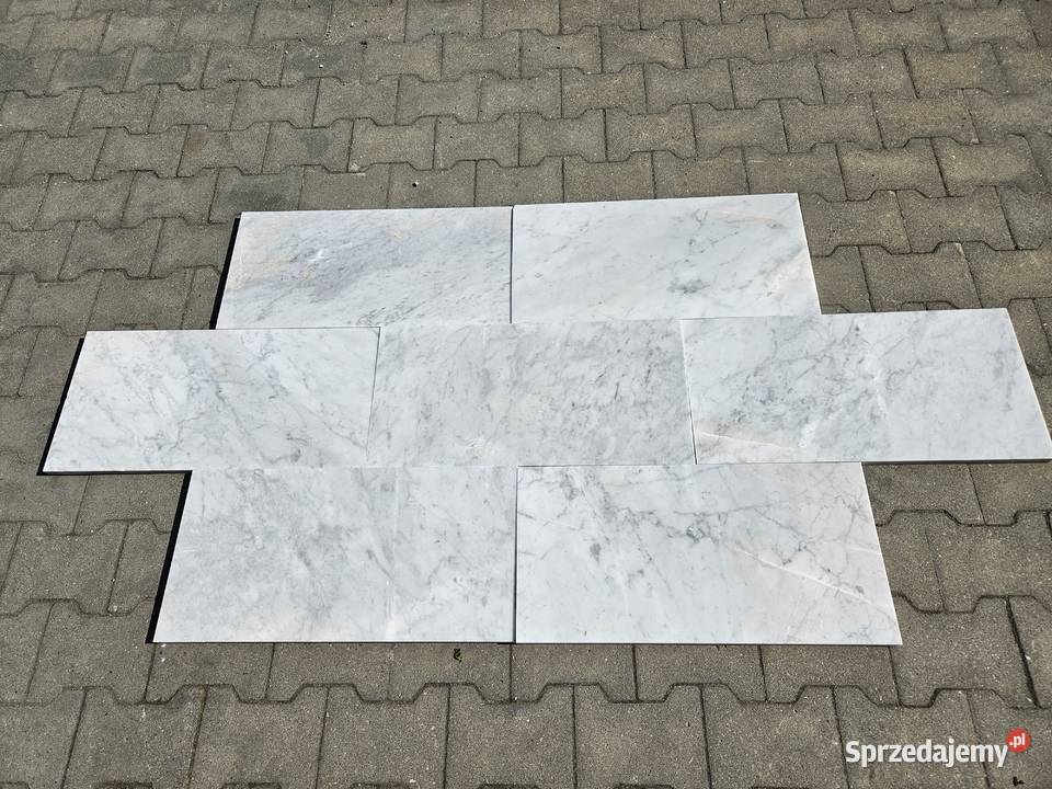 Marmur Carrara Bianco 60x30x2 matowa II gatunek podkarpackie
