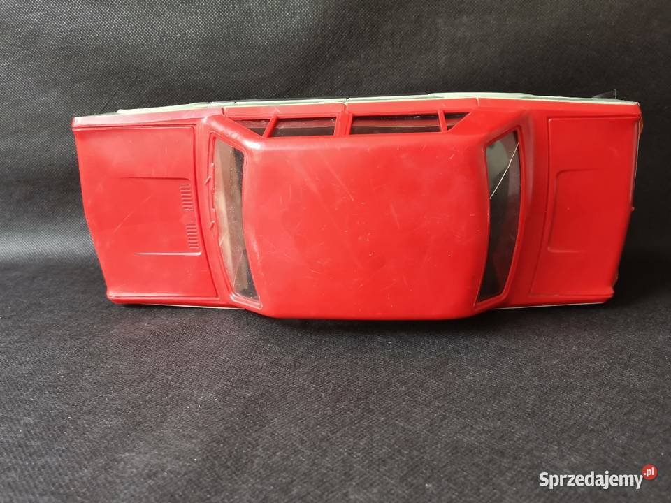 Stara plastikowa zabawka PRL Polski Fiat 125 p Katowice sprzedam