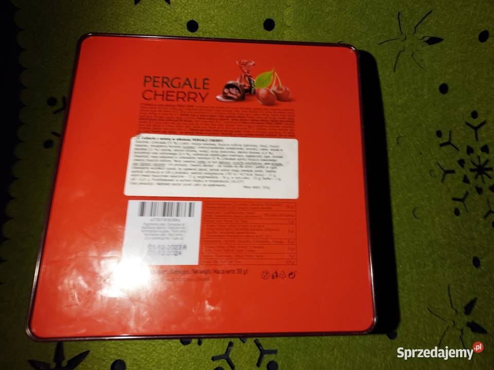 puszka metalowa twarz w okularach Pozostałe