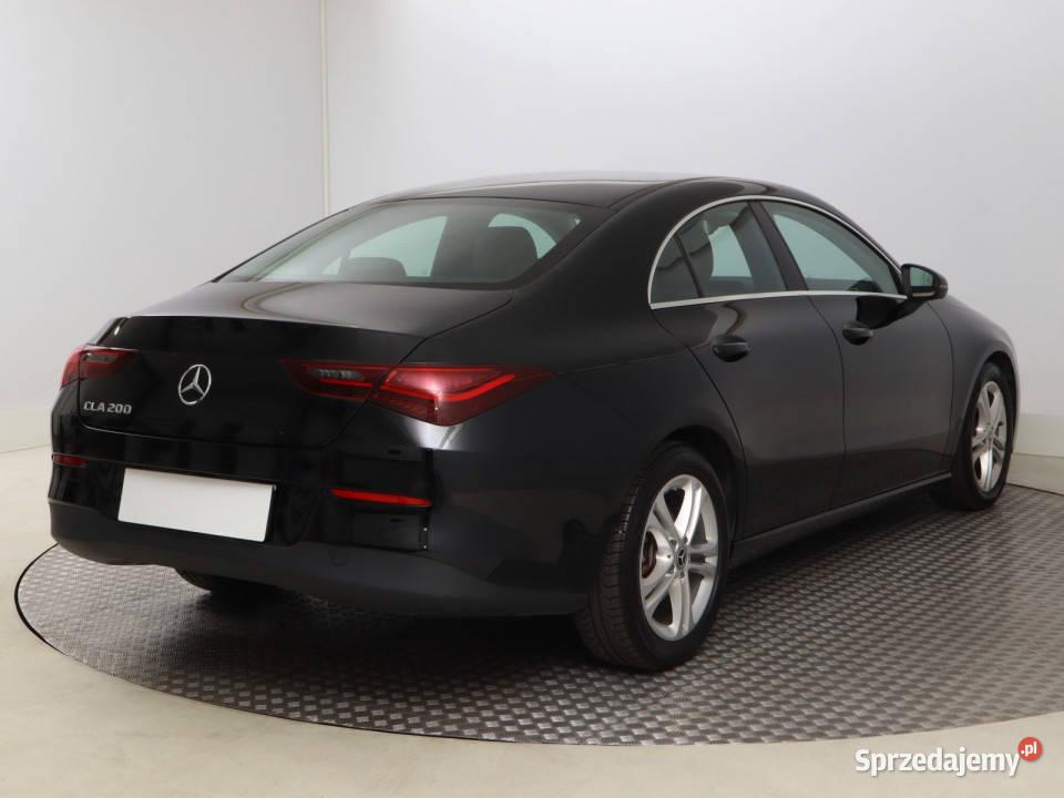 Mercedes CLA 200
