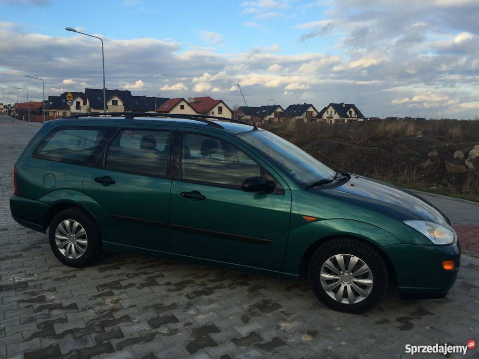 Nieuszkodzony Ford Focus zielony Piaseczno sprzedam