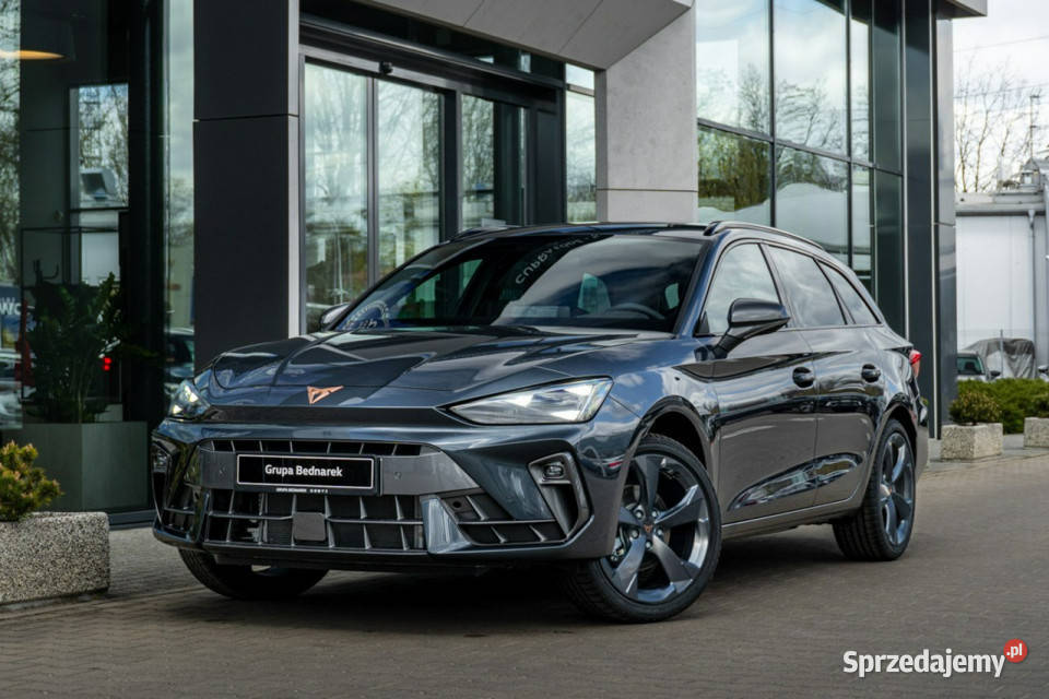 Cupra Leon Sportstourer 15 eTSI 150 DSG Dostępny komputer pokładowy