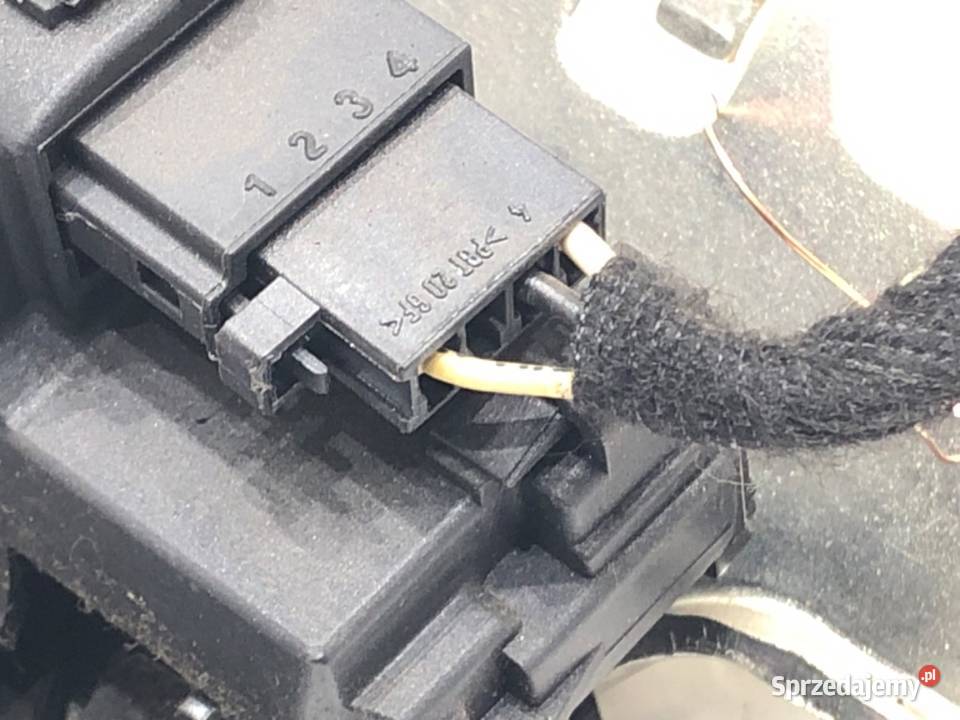 ZAMEK KLAPY TYŁ OPEL INSIGNIA A Hatchback osobowe