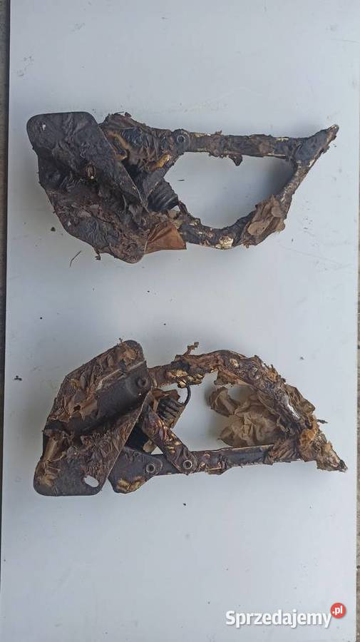Zawiasy maski Wołga GAZ 24 Maski sprzedam
