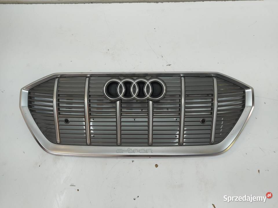Audi Q8 ETRON SUV 4KE grill atrapa pod pdc Atrapy sprzedam