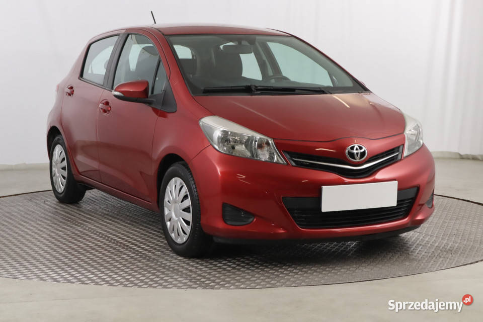 Toyota Yaris 10 VVTi Rok produkcji 2011 Zabrze sprzedam