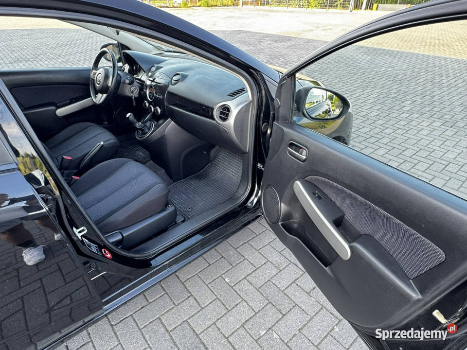 Mazda 2 13 Benzyna 85 Klimatyzacja sprawna II autoalarm Modliborzyce