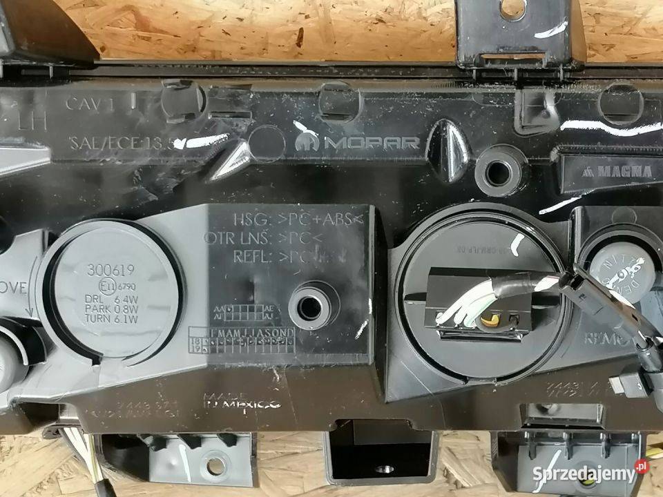 JEEP WRANGLER KIERUNKOWSKAZ LED LEWY 55112885AF Kierunkowskazy
